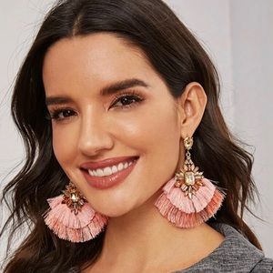 Fashion pink earrings